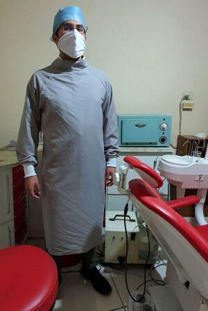 Universal Isolation Gown